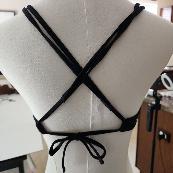 Shade & Shore Bikini Top Womens Size M Black Push-Up Criss-Cross Tie Back - Picture 2 of 9